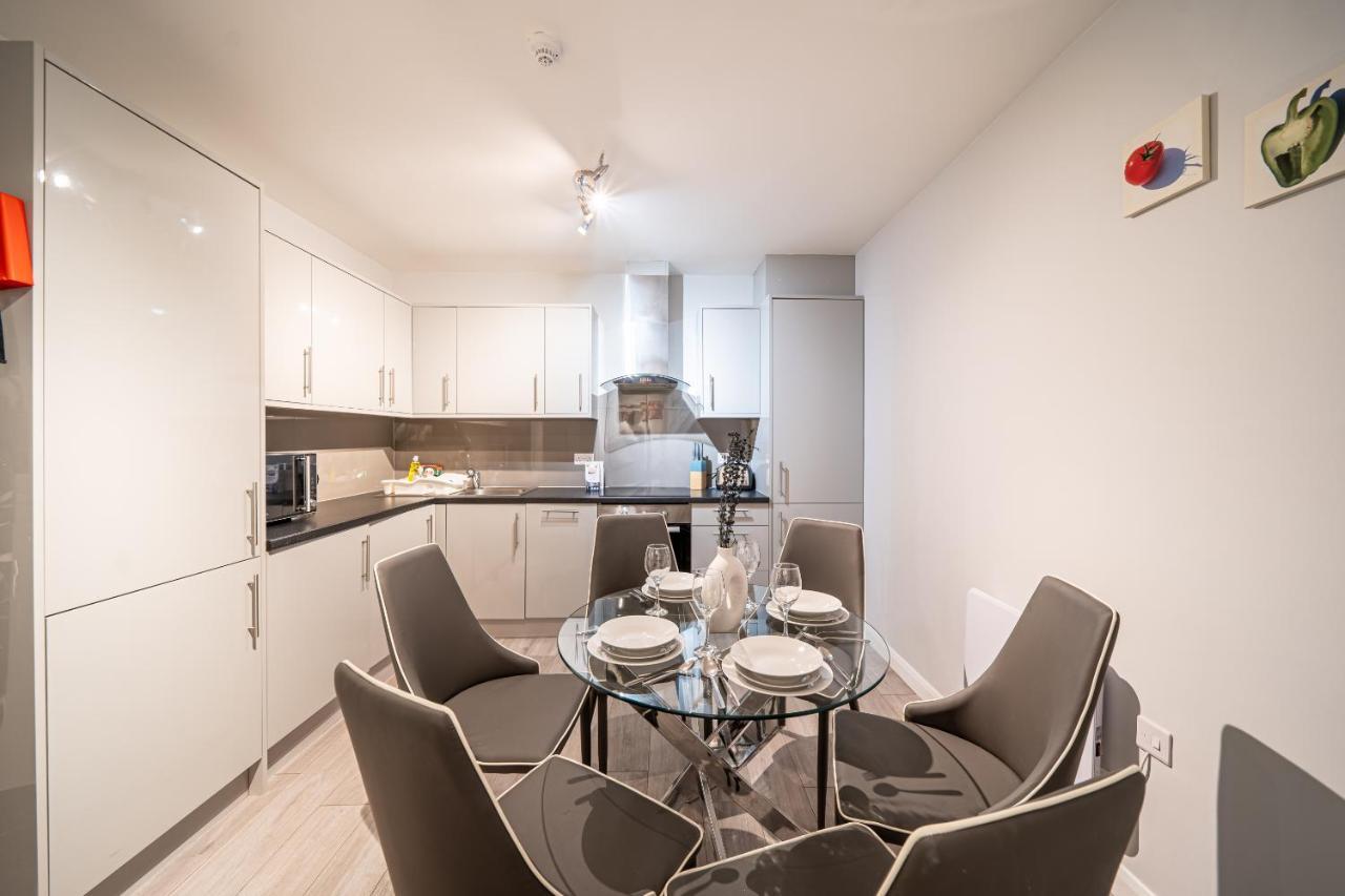 Studios With Ensuite Showers & Share Kitchens Prime Location Near Hospital, Town Center Apt 3 St Helens  Exterior photo